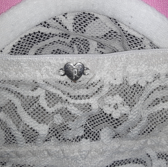 Pink Size M with no wires - Picture 2 of 4